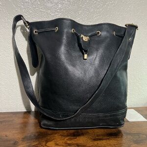Classic Black Leather Tote Bag  bag made in Italy